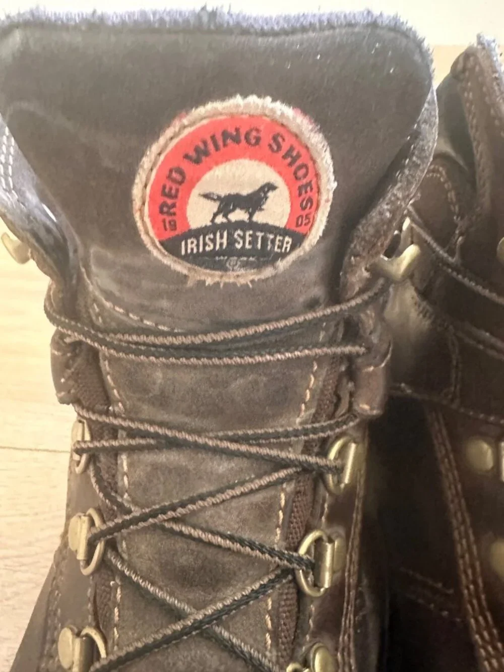 Red Wing Irish Setter Brown Leather Work Boots Oil-Resistant Men Size 7.5 Nubuck
